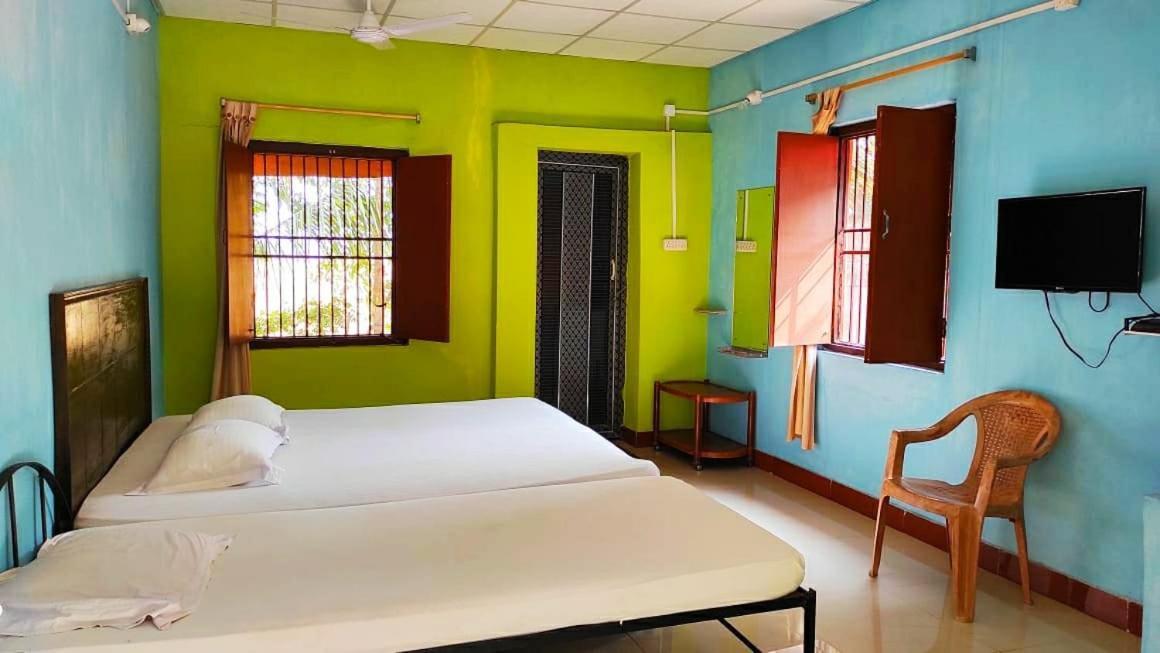 Estuarine Village Resort Sātabhāya Eksteriør billede