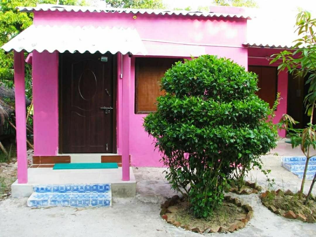 Estuarine Village Resort Sātabhāya Eksteriør billede