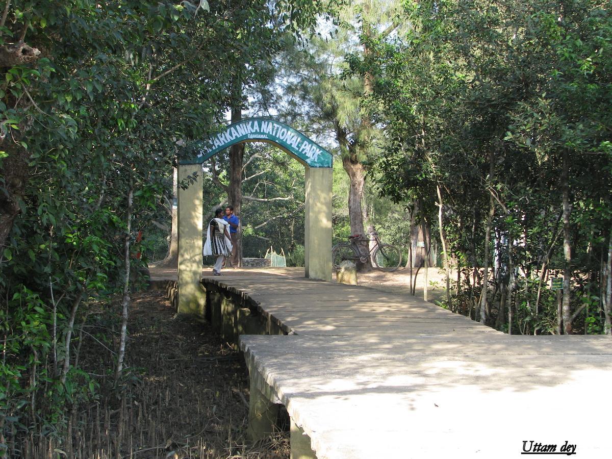 Estuarine Village Resort Sātabhāya Eksteriør billede