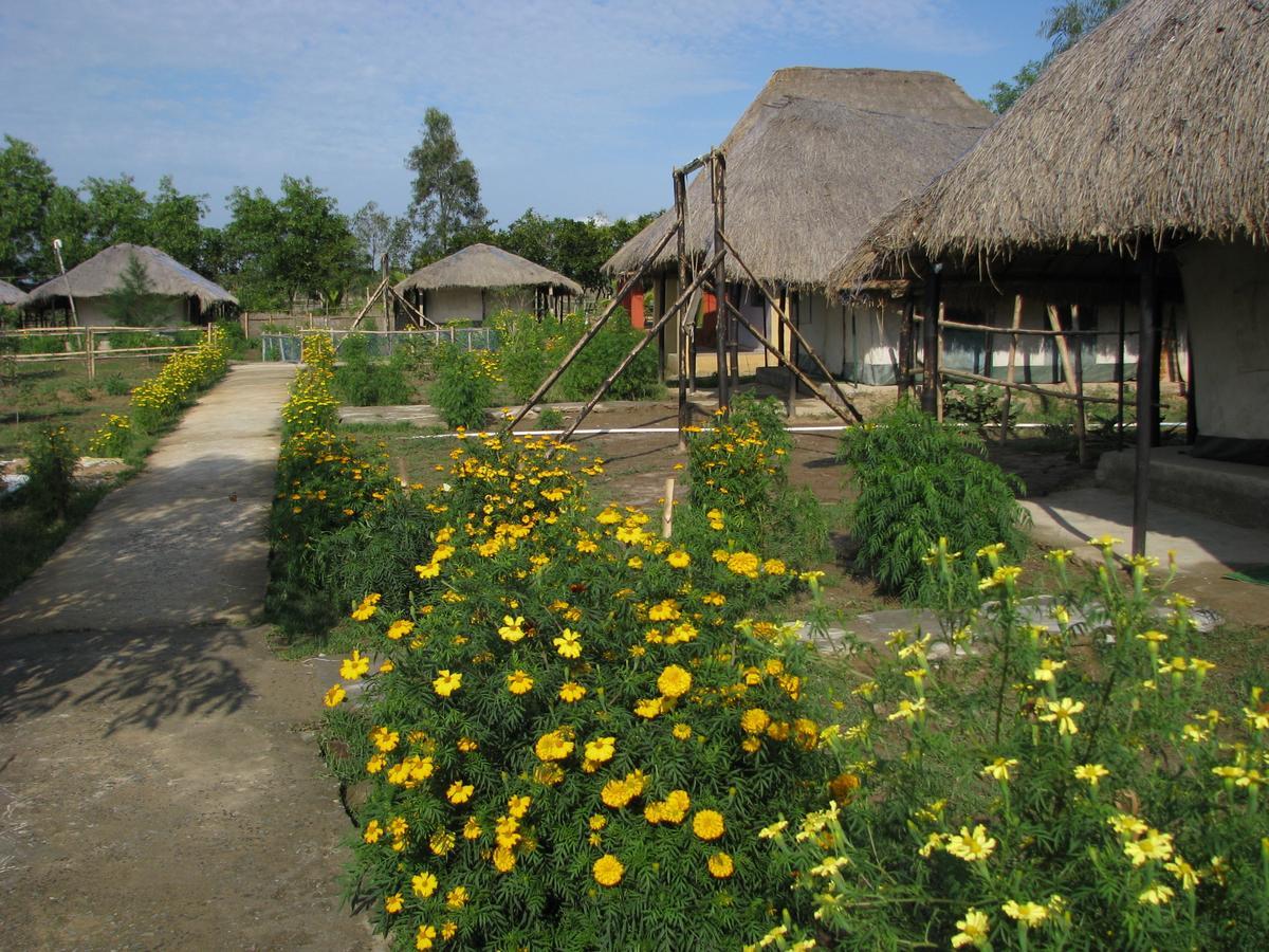 Estuarine Village Resort Sātabhāya Eksteriør billede
